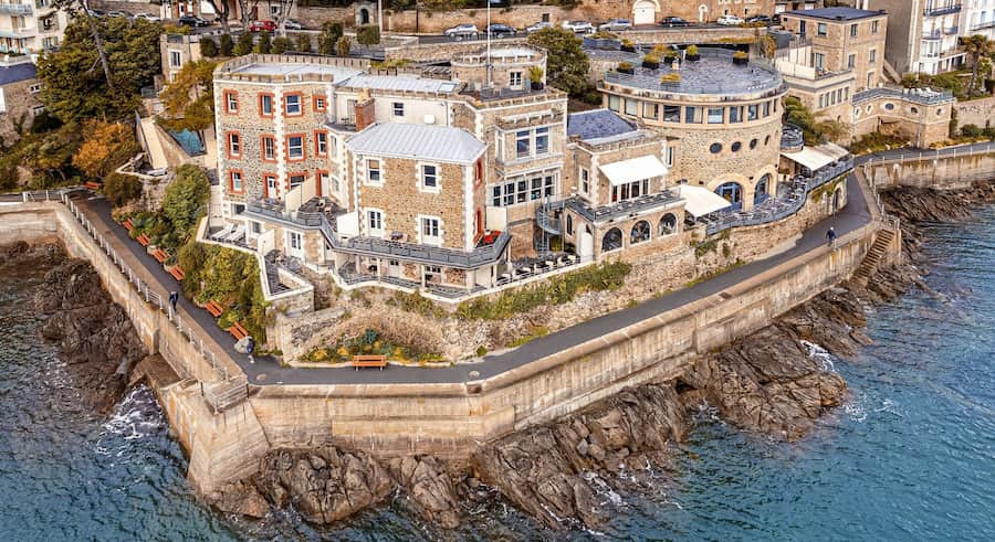 Hotel à Dinard en bord de mer
