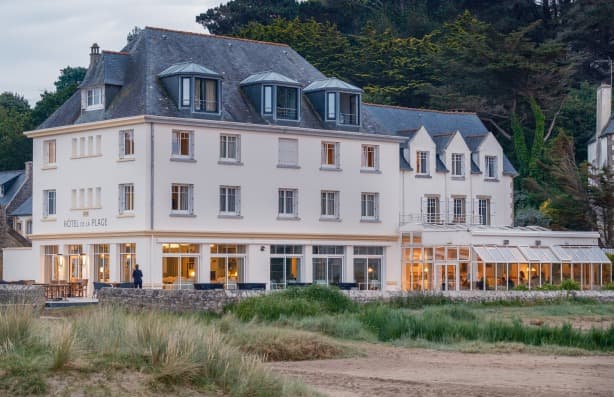 Hôtel chateau en bord de plage en Bretagne